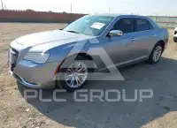 2016 Chrysler 300 photo