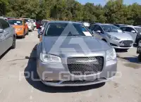 2016 Chrysler 300 фото