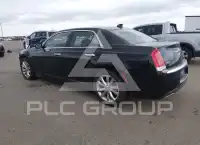 2016 Chrysler 300 фото