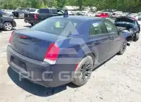 2016 Chrysler 300 photo
