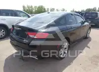 2016 Chrysler 200 photo