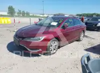 2016 Chrysler 200 фото
