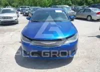 2016 Chrysler 200 фото