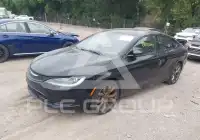 2016 Chrysler 200 фото