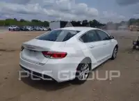 2016 Chrysler 200 фото