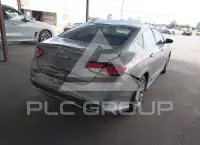 2016 Chrysler 200 фото
