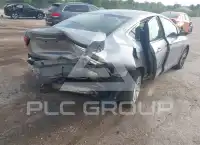 2016 Chrysler 200 фото