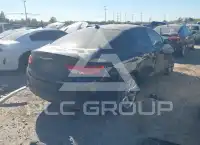 2016 Chrysler 200 photo