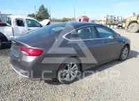 2016 Chrysler 200 photo