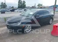 2016 Chrysler 200 photo
