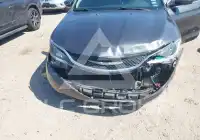 2016 Chrysler 200 фото