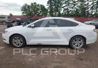 2016 Chrysler 200 фото
