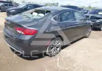 2016 Chrysler 200 фото
