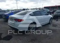 2016 Chrysler 200 photo