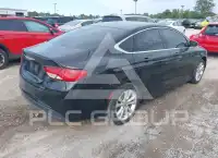 2016 Chrysler 200 photo