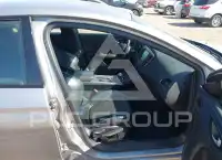 2016 Chrysler 200 фото