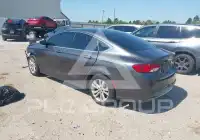 2016 Chrysler 200 фото