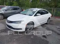 2016 Chrysler 200 photo
