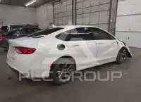 2016 Chrysler 200 фото