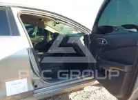 2016 Chrysler 200 фото