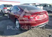 2016 Chrysler 200 photo