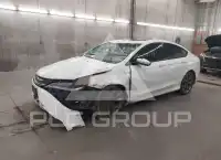 2016 Chrysler 200 фото