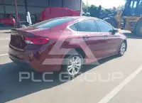 2016 Chrysler 200 фото