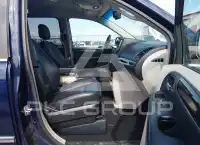 2016 Chrysler TOWN & COUNTRY photo