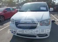 2016 Chrysler TOWN & COUNTRY photo