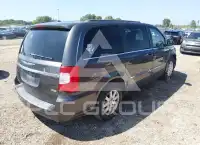 2016 Chrysler TOWN & COUNTRY photo