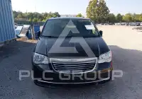 2016 Chrysler TOWN & COUNTRY фото