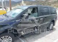 2016 Chrysler TOWN & COUNTRY photo