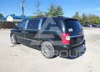 2016 Chrysler TOWN & COUNTRY фото