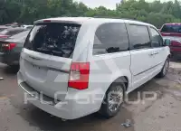 2016 Chrysler TOWN & COUNTRY фото