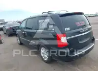 2016 Chrysler TOWN & COUNTRY фото