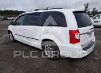 2016 Chrysler TOWN & COUNTRY фото