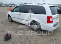 2016 Chrysler TOWN & COUNTRY фото