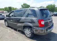 2016 Chrysler TOWN & COUNTRY фото