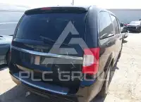 2016 Chrysler TOWN & COUNTRY photo