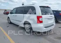 2016 Chrysler TOWN & COUNTRY photo