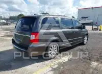 2016 Chrysler TOWN & COUNTRY фото
