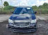 2016 Chrysler TOWN & COUNTRY фото