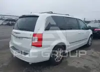 2016 Chrysler TOWN & COUNTRY фото