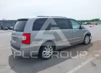 2016 Chrysler TOWN & COUNTRY фото