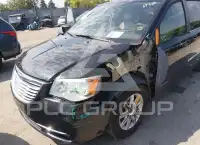 2016 Chrysler TOWN & COUNTRY photo