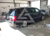 2016 Chrysler TOWN & COUNTRY photo