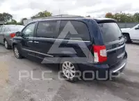 2016 Chrysler TOWN & COUNTRY photo