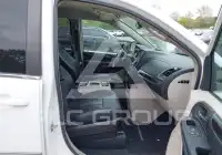 2016 Chrysler TOWN & COUNTRY photo