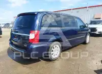 2016 Chrysler TOWN & COUNTRY photo