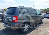 2016 Chrysler TOWN & COUNTRY фото